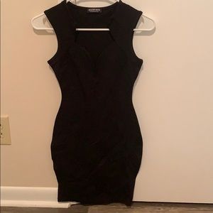 Black bodycon dress